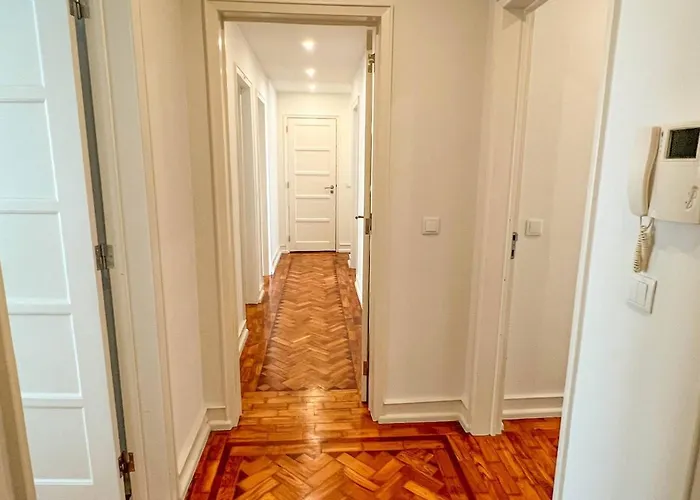 Apartamento My Fair - 4 Bedroom Near Campo Pequeno