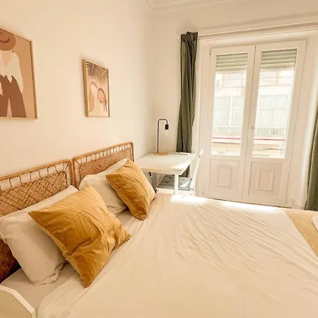 My Fair - 4 Bedroom Near Campo Pequeno Апартаменты