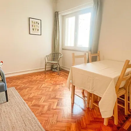 My Fair - 4 Bedroom Near Campo Pequeno * Lizbona