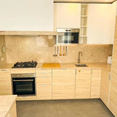 My Fair - 4 Bedroom Near Campo Pequeno Apartament Lizbona