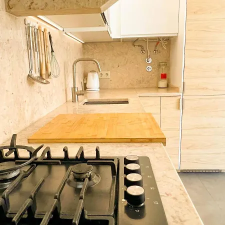 My Fair - 4 Bedroom Near Campo Pequeno