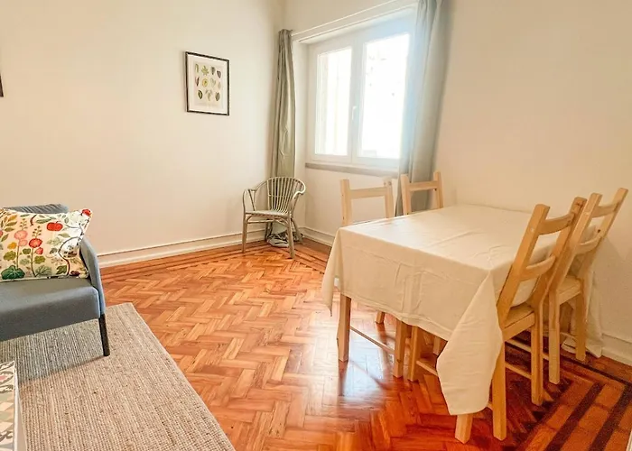My Fair - 4 Bedroom Near Campo Pequeno * Lizbona