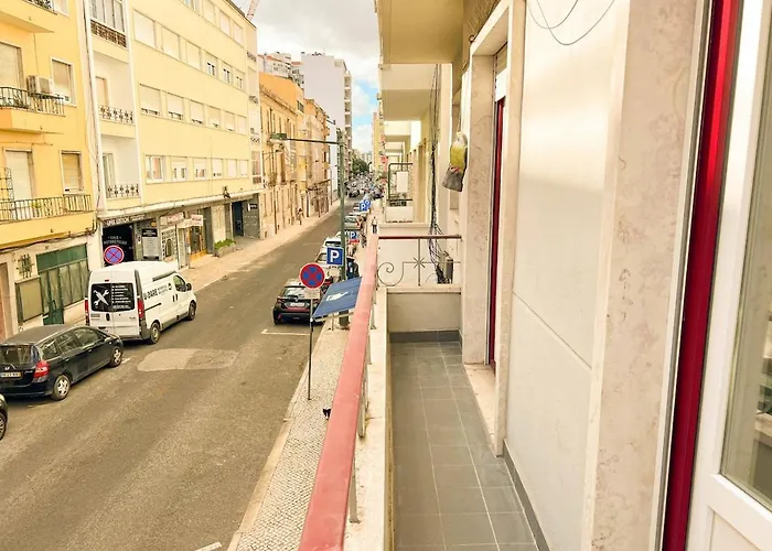 My Fair - 4 Bedroom Near Campo Pequeno