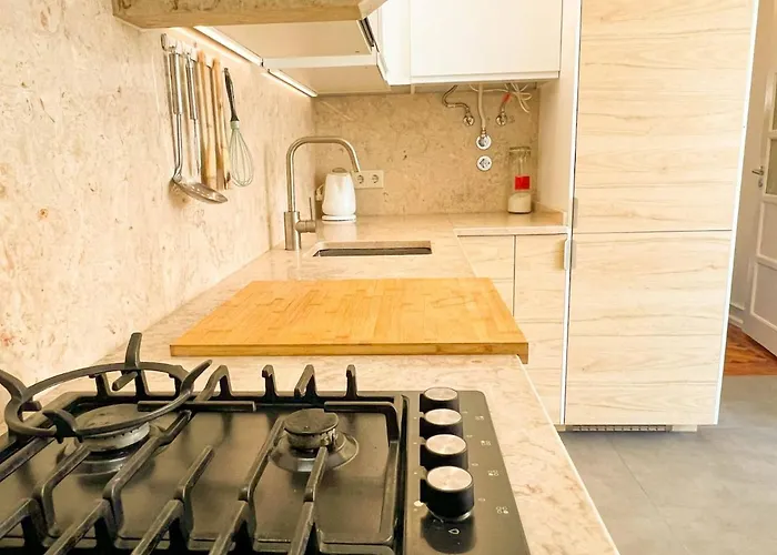 My Fair - 4 Bedroom Near Campo Pequeno