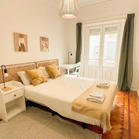 My Fair - 4 Bedroom Near Campo Pequeno Lägenhet Lisboa