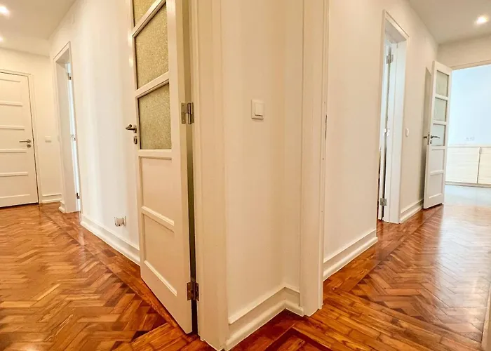My Fair - 4 Bedroom Near Campo Pequeno Lägenhet Lisboa
