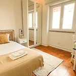 아파트 My Fair - 4 Bedroom Near Campo Pequeno