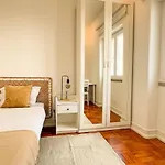 My Fair - 4 Bedroom Near Campo Pequeno 아파트