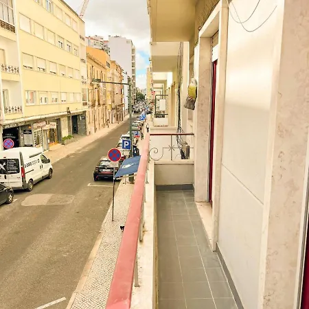 My Fair - 4 Bedroom Near Campo Pequeno