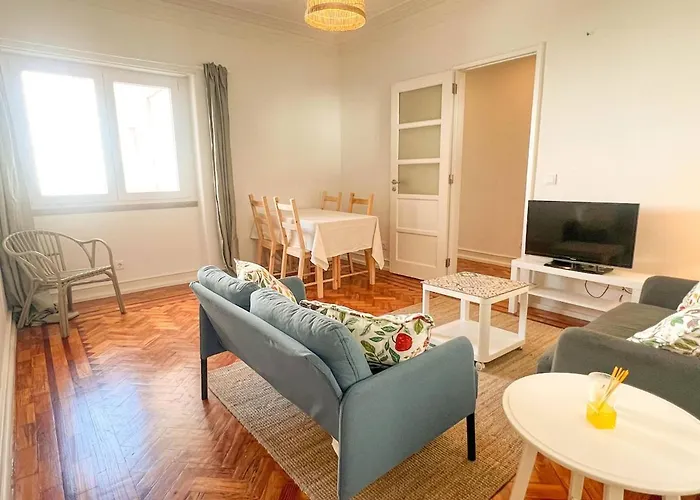 My Fair - 4 Bedroom Near Campo Pequeno Lisbon